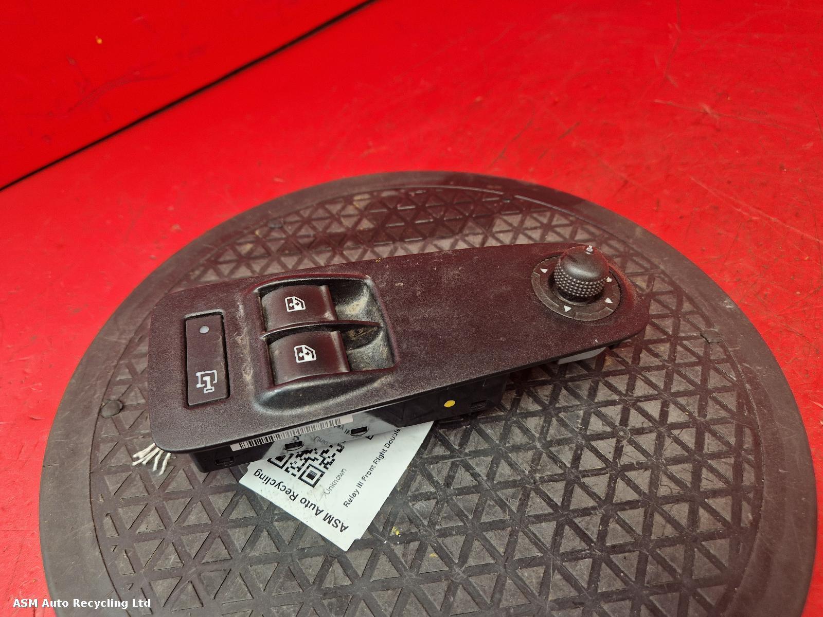View Auto part Elect. Window Switch Citroen Relay/jumper 2015