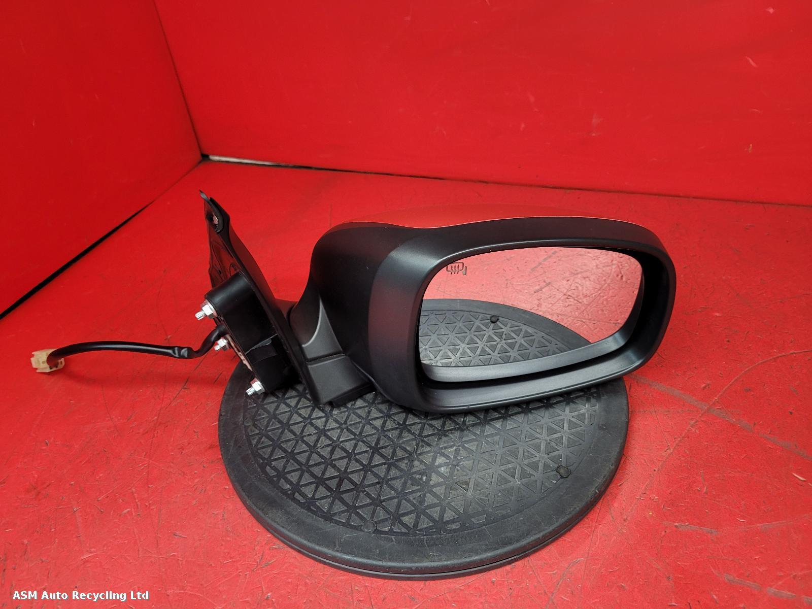 View Auto part R Door Mirror Suzuki Swift 2007