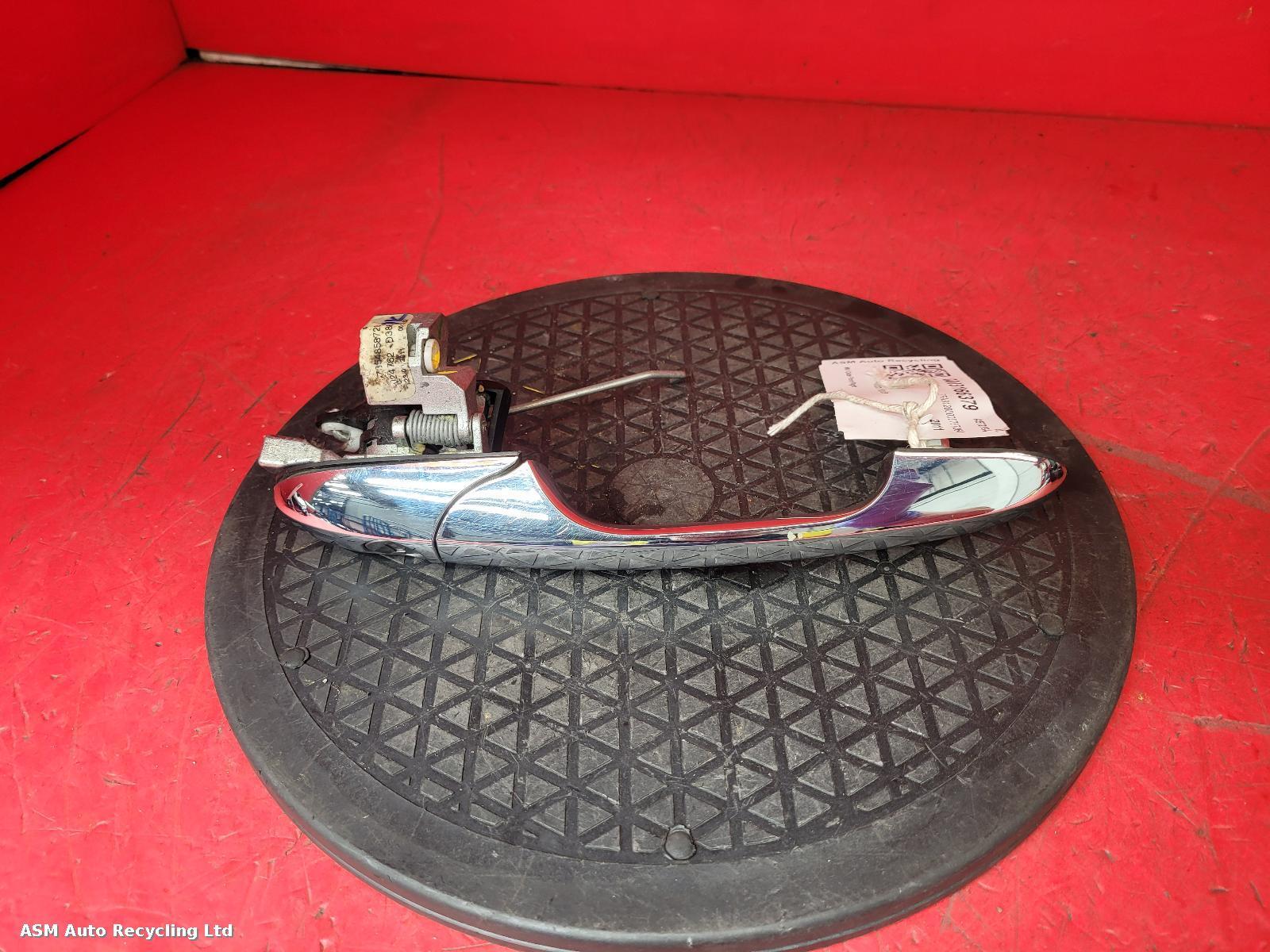 View Auto part Door Handle Fiat 500 2011