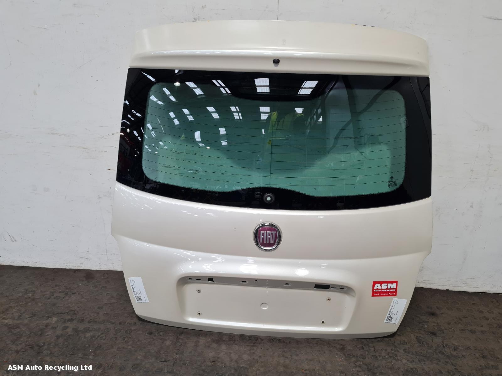 View Auto part Bootlid/Tailgate Fiat 500 2011