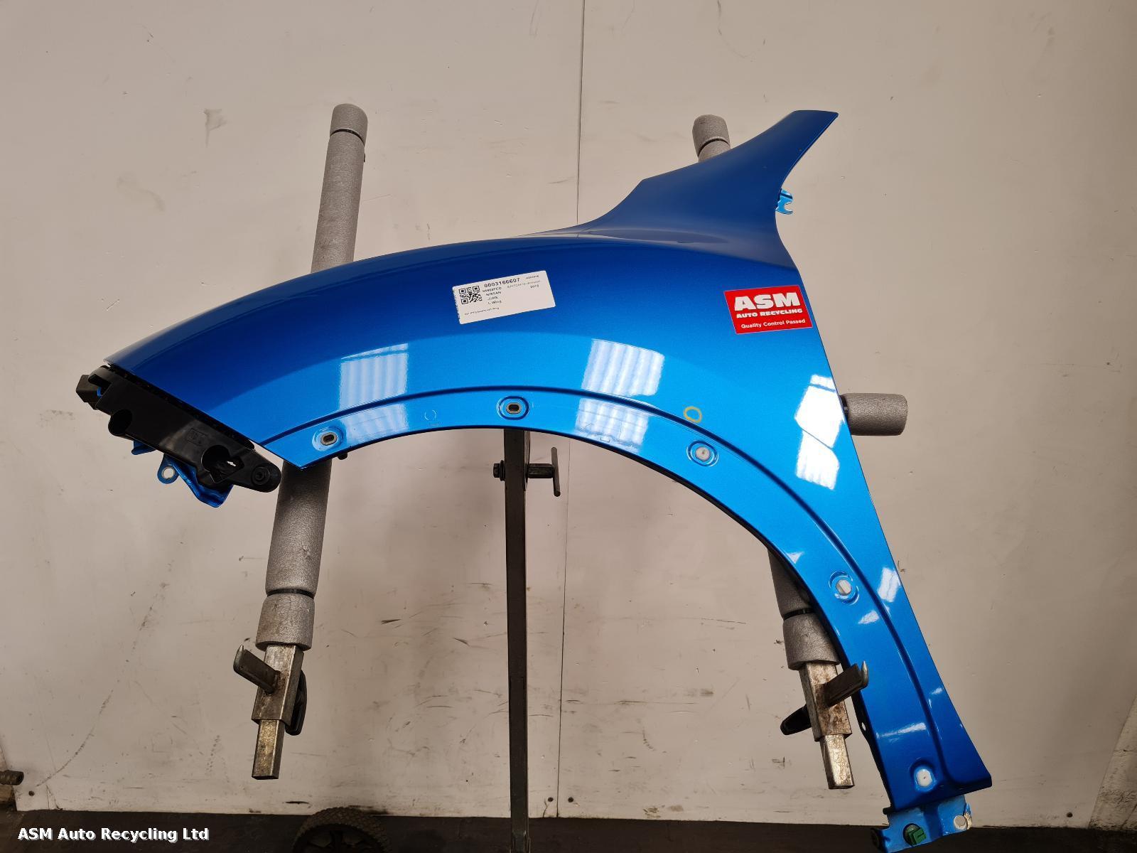 View Auto part L Wing Nissan Juke 2018