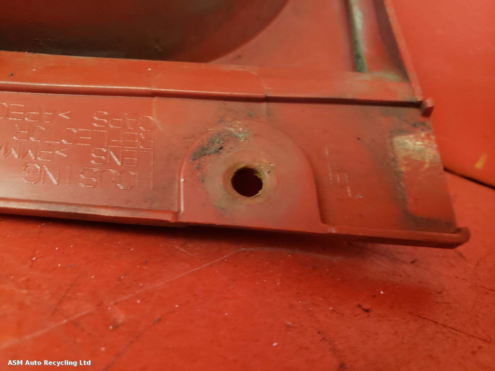View Auto part L Taillight Peugeot 107 2006
