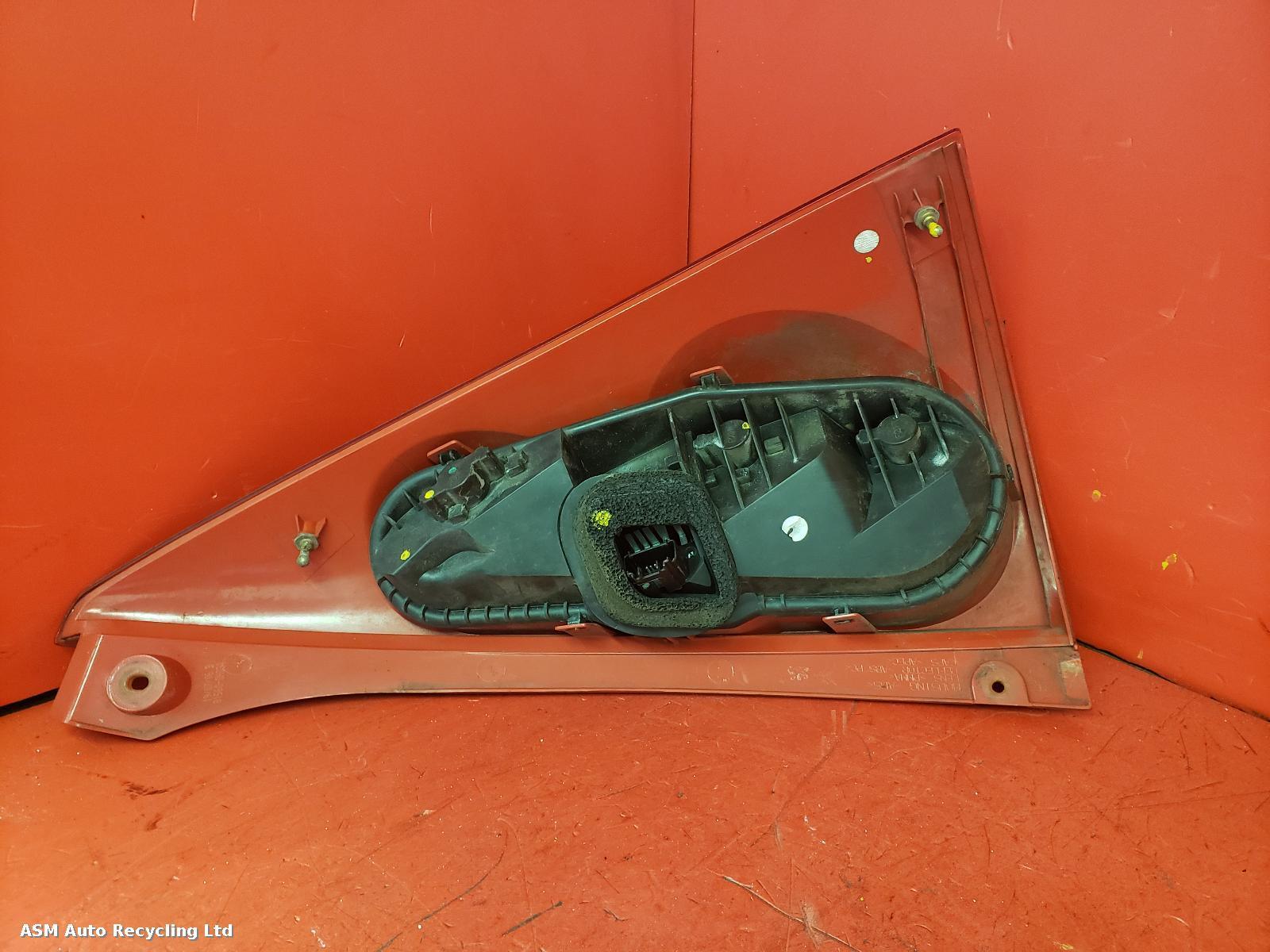 View Auto part L Taillight Peugeot 107 2006