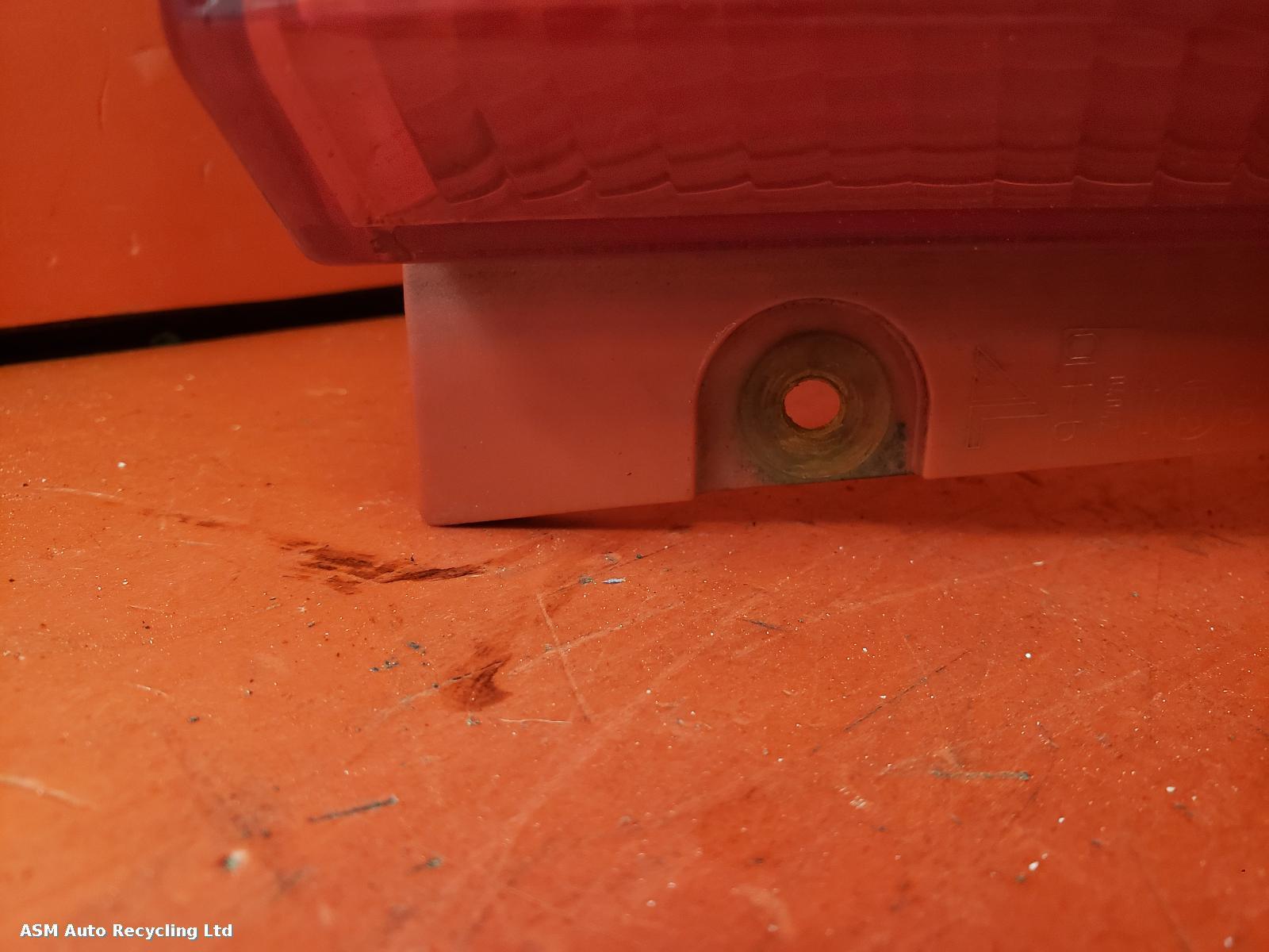 View Auto part L Taillight Peugeot 107 2006