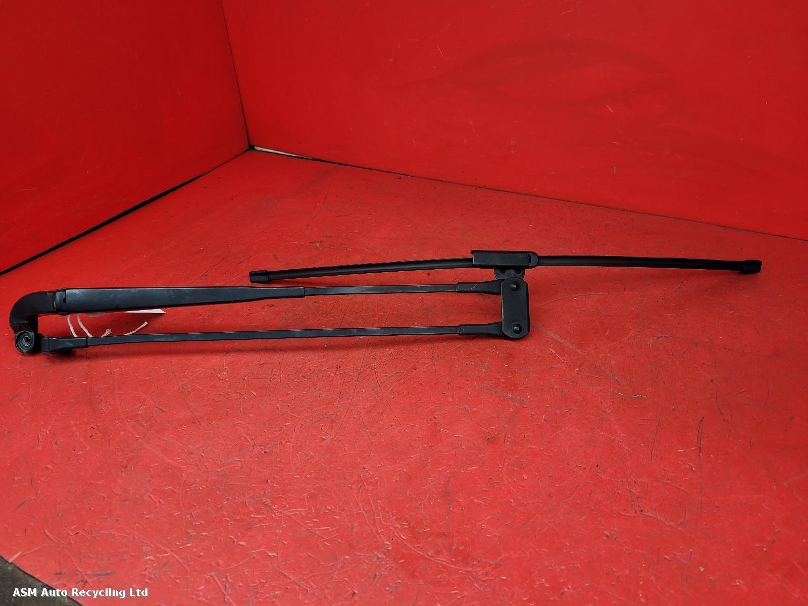 View Auto part Wiper Arm Toyota Aygo 2021