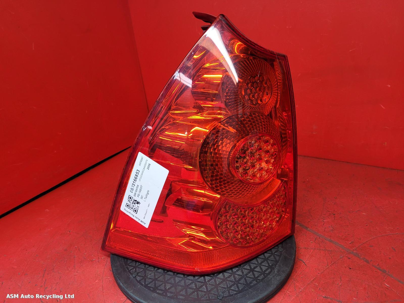 View Auto part L Taillight Peugeot 307 2006