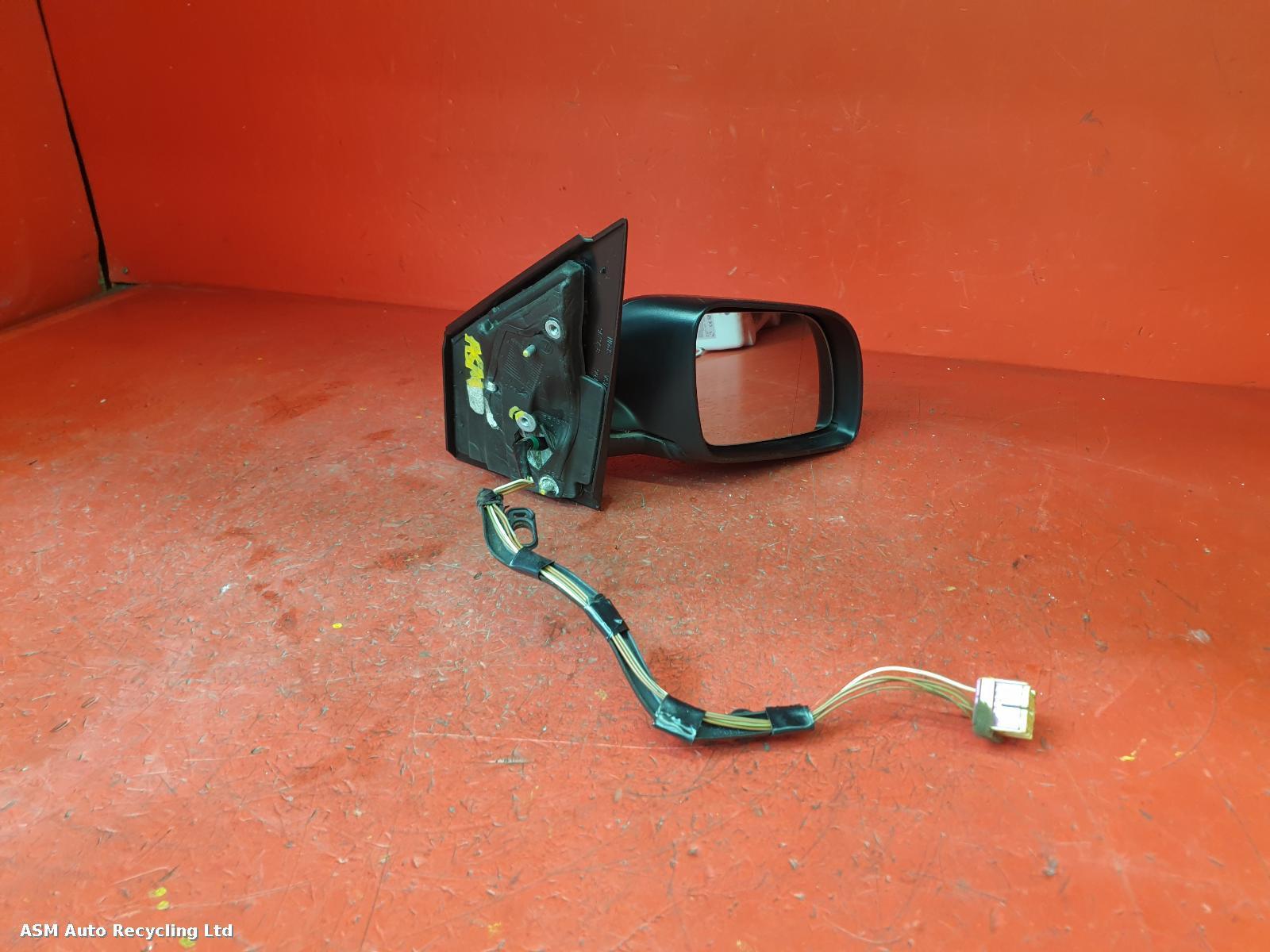 View Auto part R Door Mirror Volkswagen Polo 2005