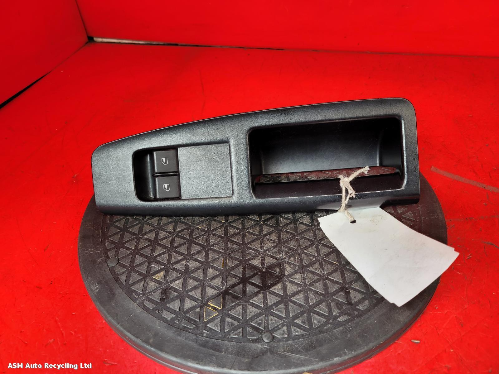 View Auto part Elect. Window Switch Volkswagen Polo 2005
