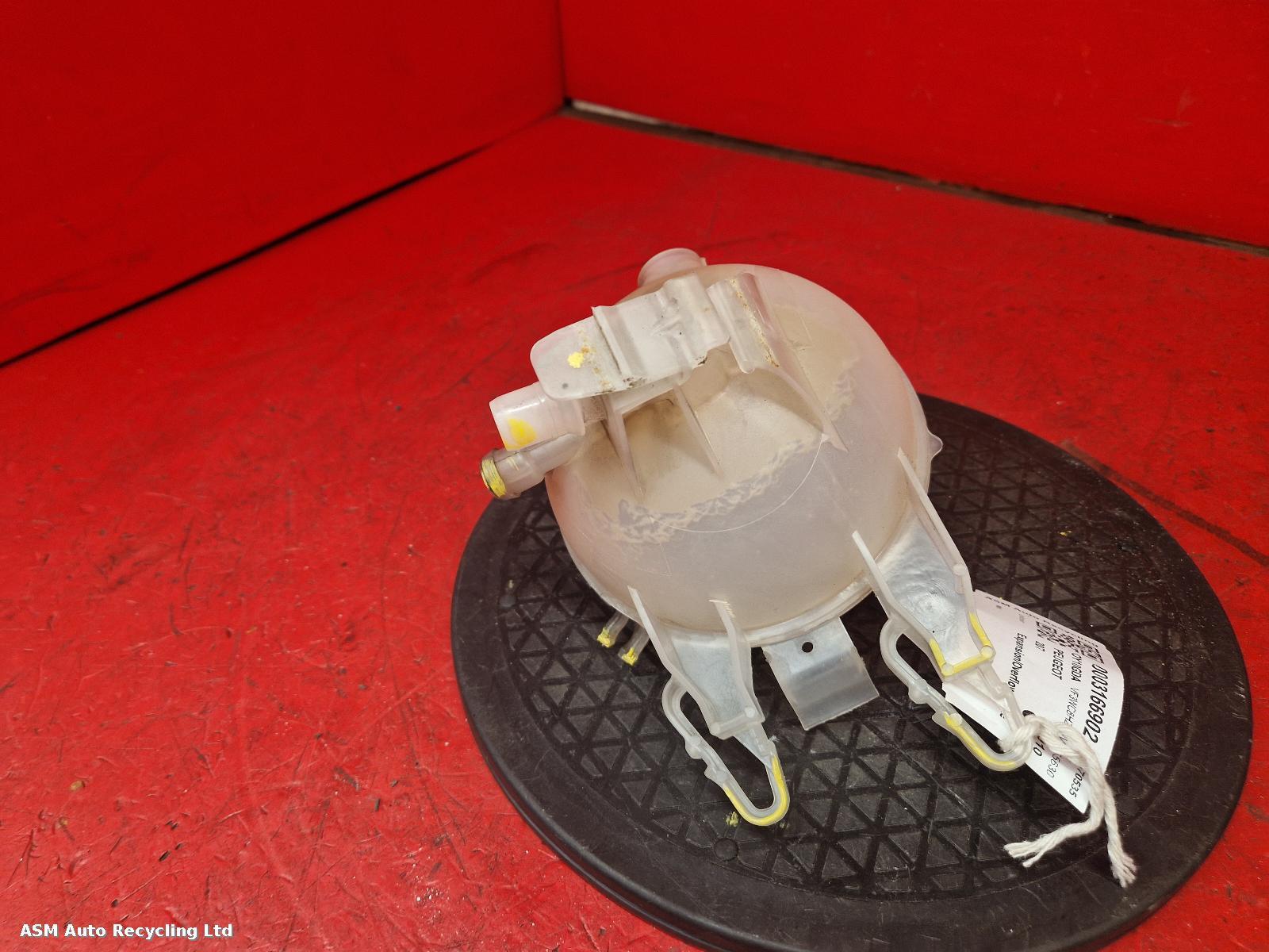 View Auto part Overflow Bottle Peugeot 207 2010