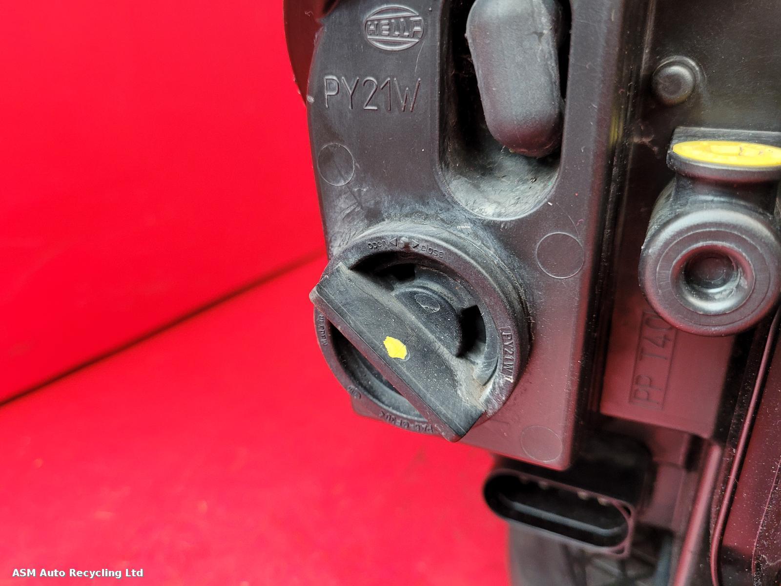 View Auto part L Headlamp Ford Focus C Max 2005
