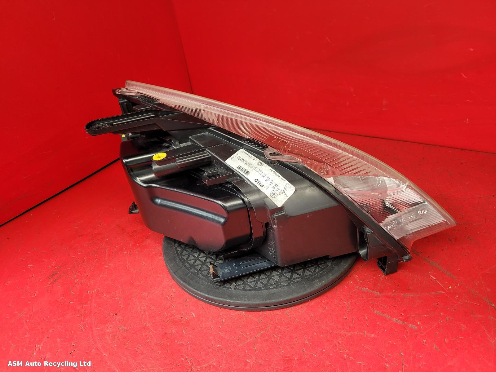 View Auto part L Headlamp Ford Focus C Max 2005