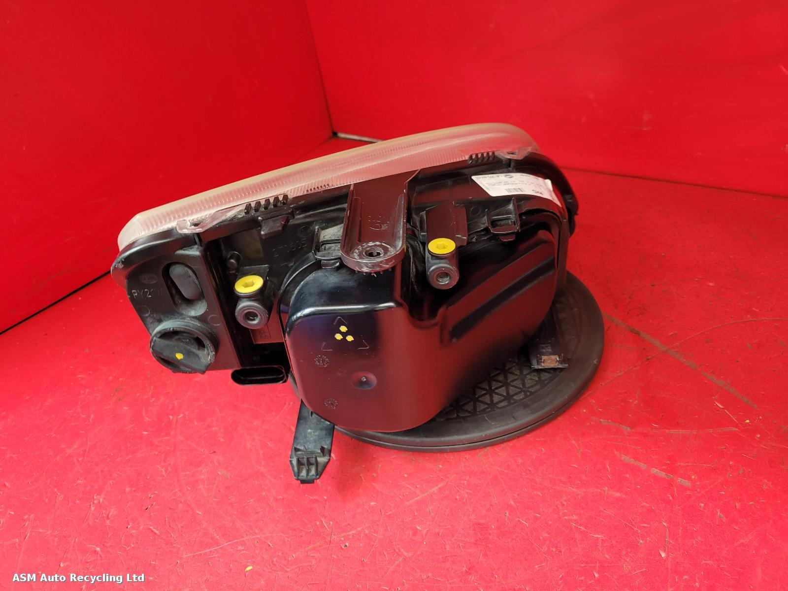 View Auto part L Headlamp Ford Focus C Max 2005