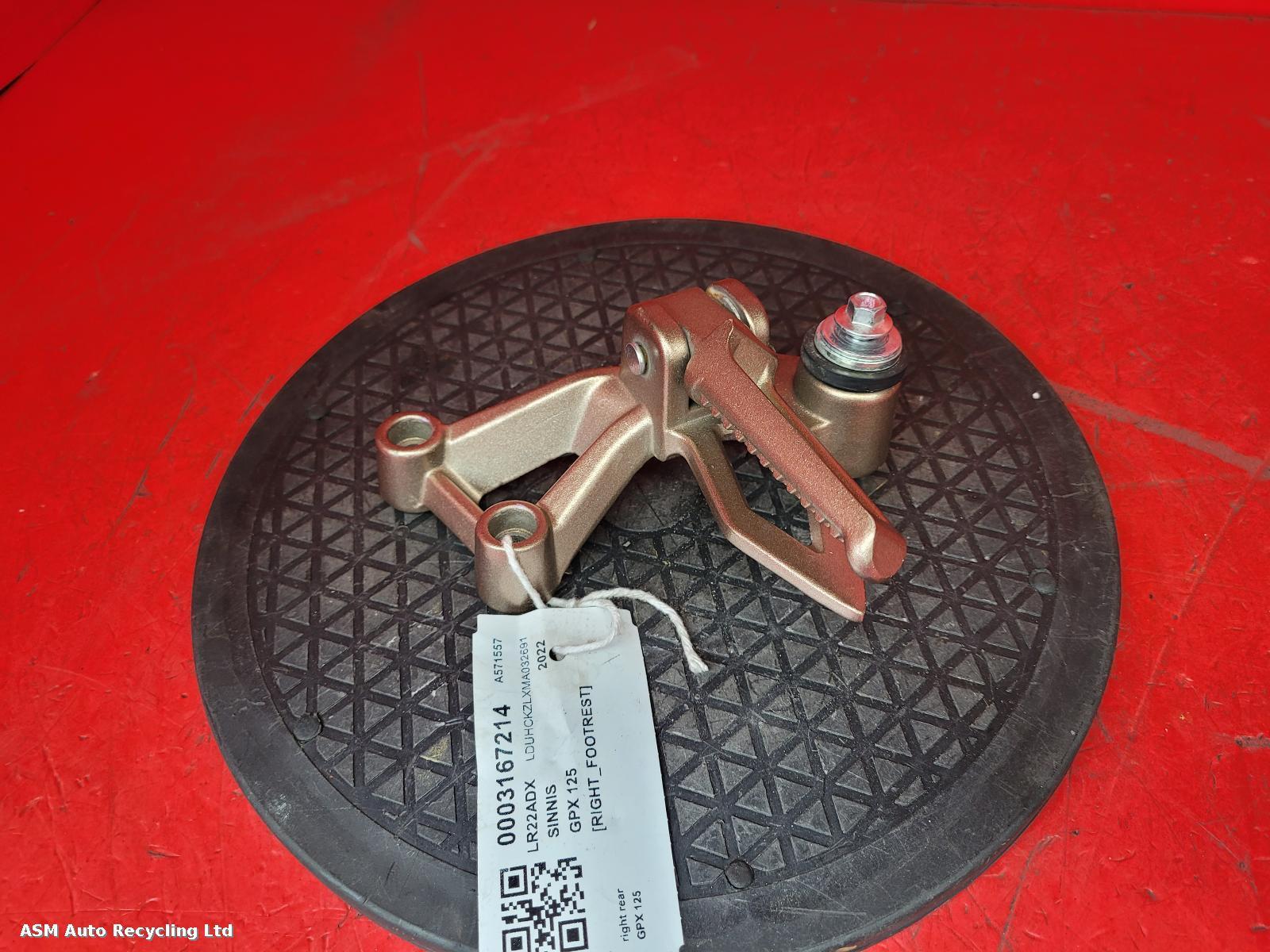 View Auto part Right Footrest Sinnis Gpx 125 2022