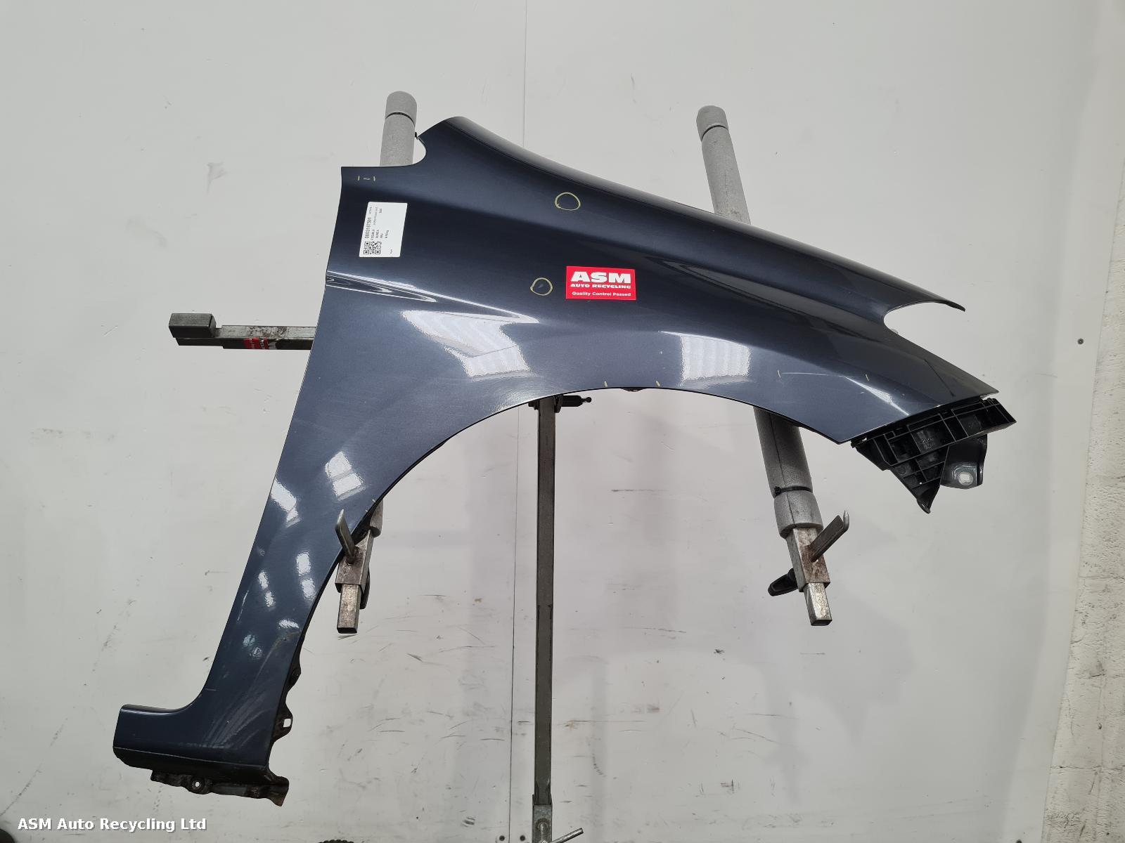 View Auto part R Wing Honda Frv 2006