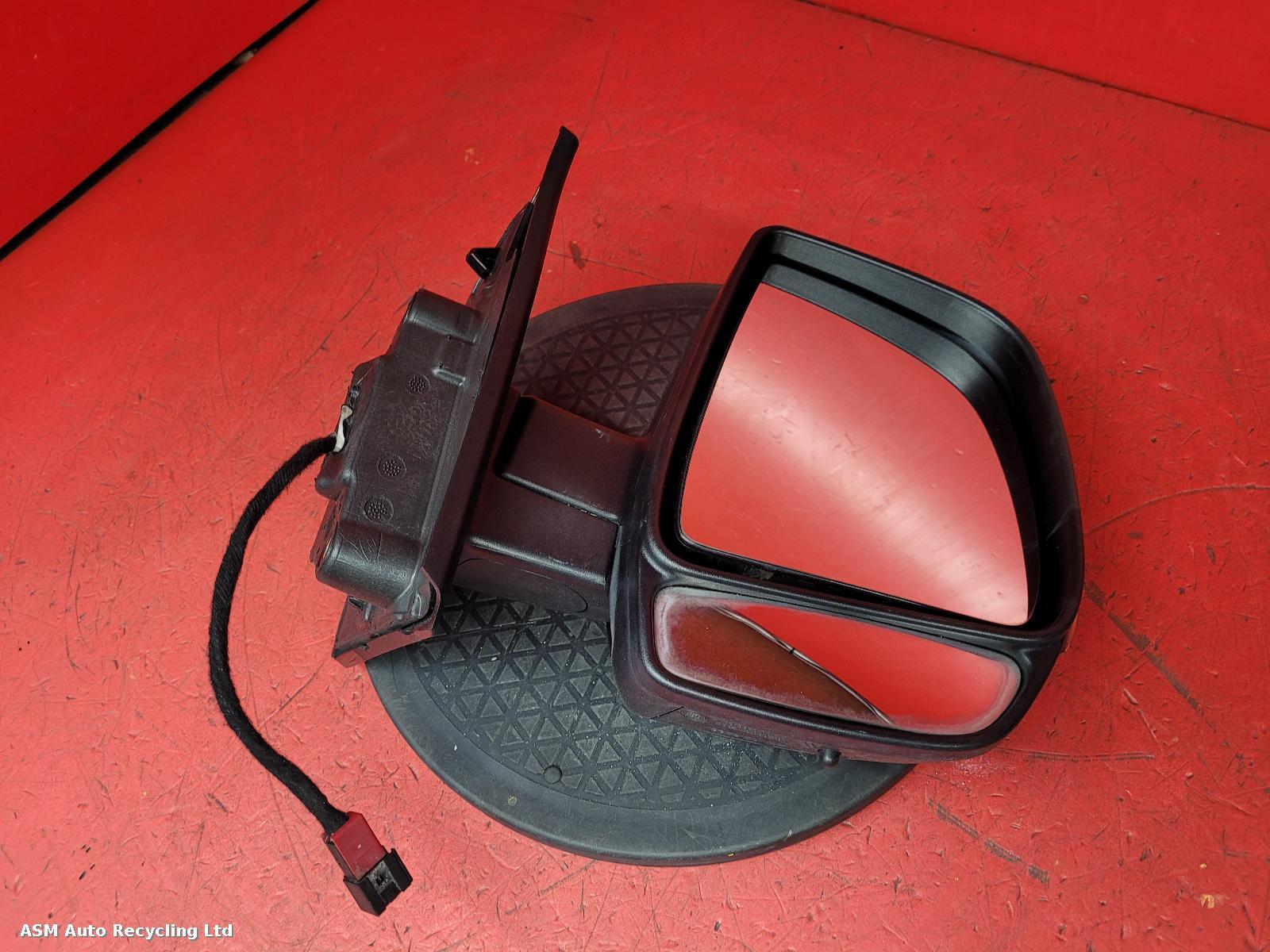 View Auto part R Door Mirror Fiat Doblo 2010