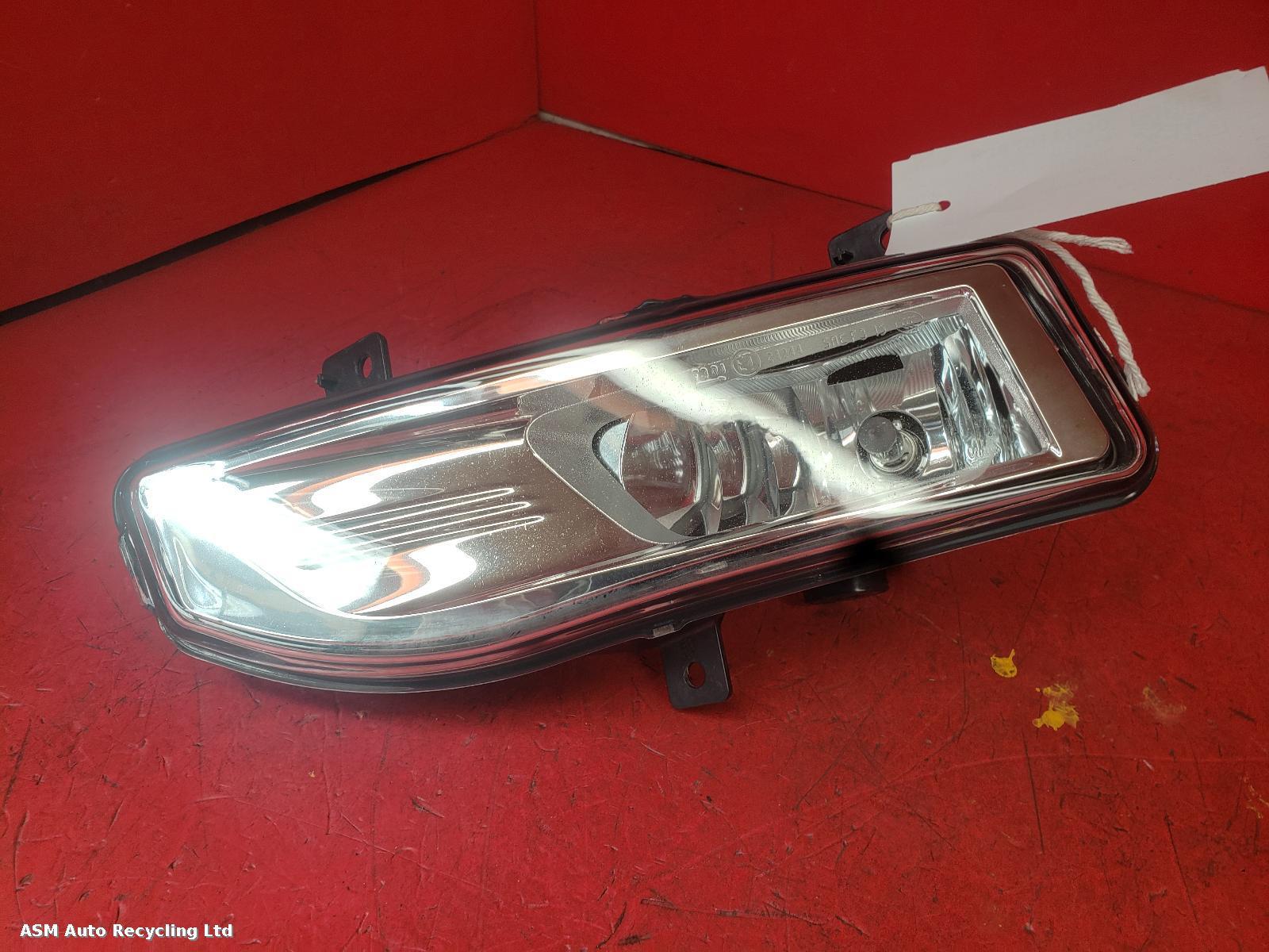 View Auto part Fog Lamp Nissan Leaf 2018