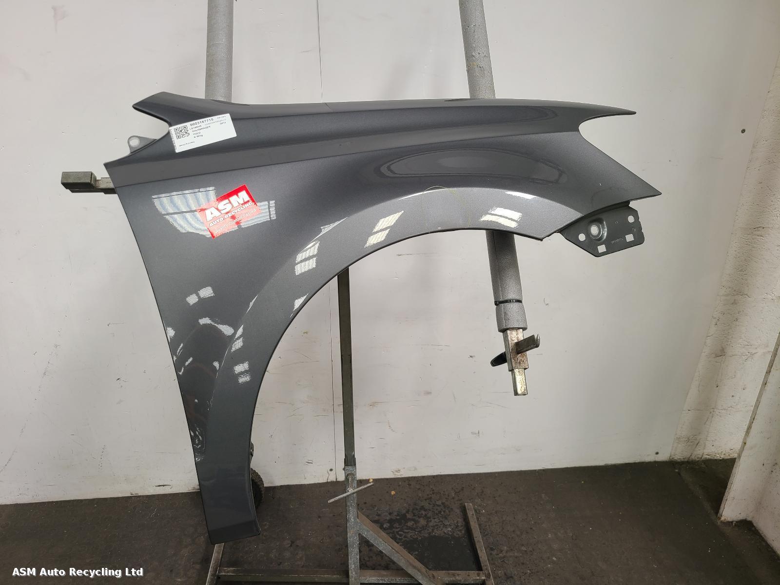 View Auto part R Wing Volkswagen Polo 2014