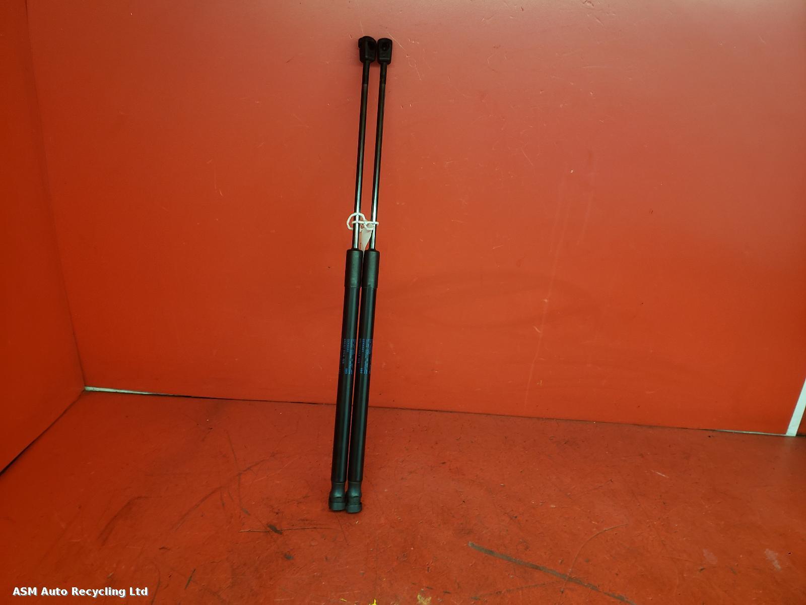View Auto part Hatch Strut/Shock Volkswagen Polo 2014