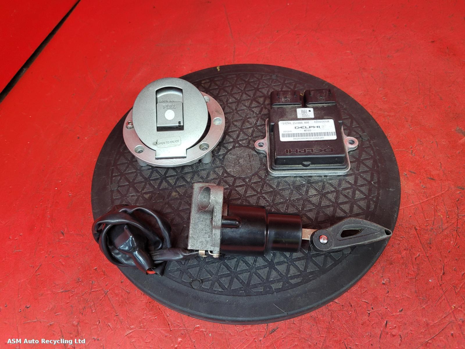 View Auto part Comp.Lock Set + Keys Keeway Rk V125 2023