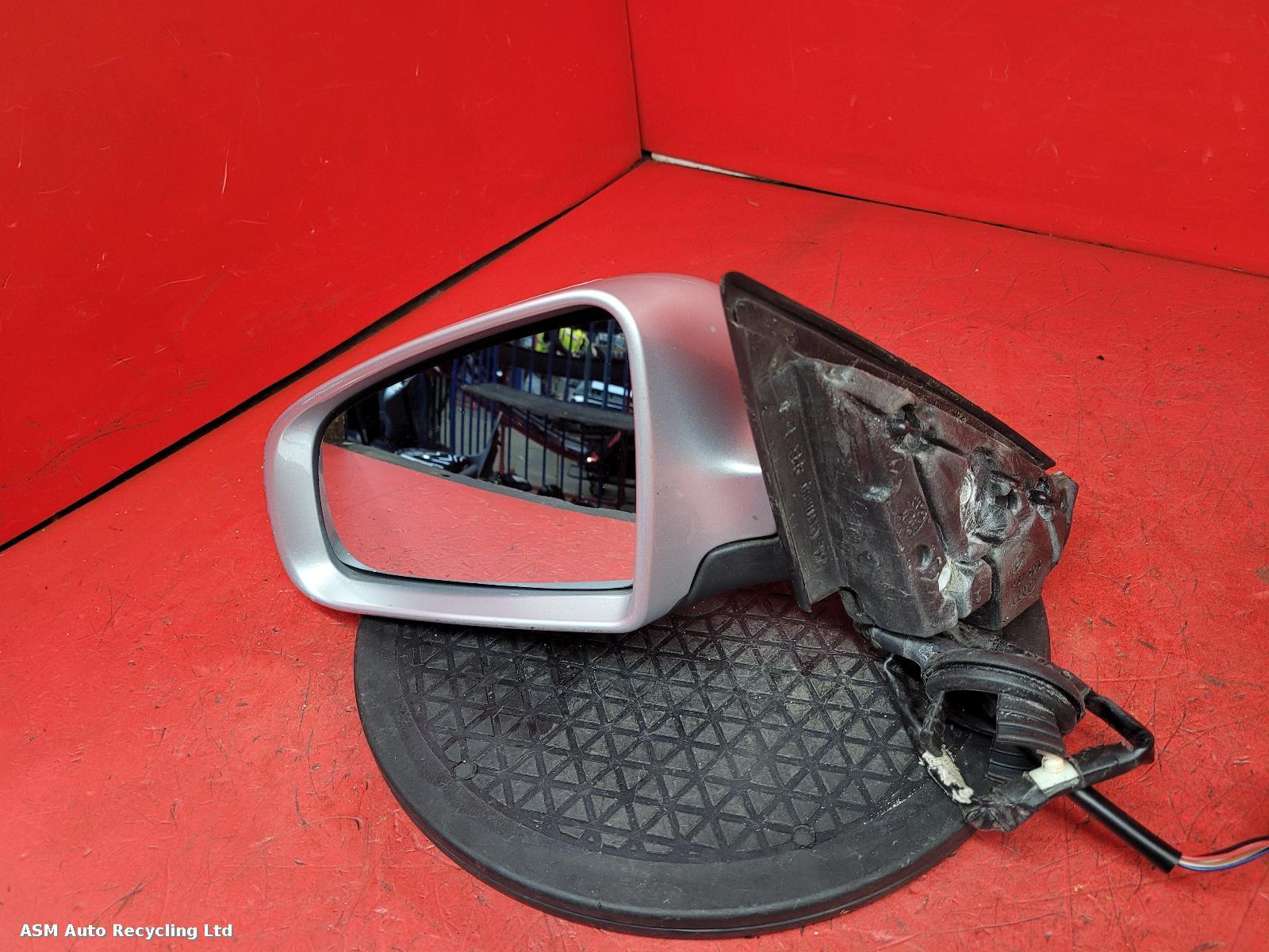 View Auto part L Door Mirror Audi A3 2007