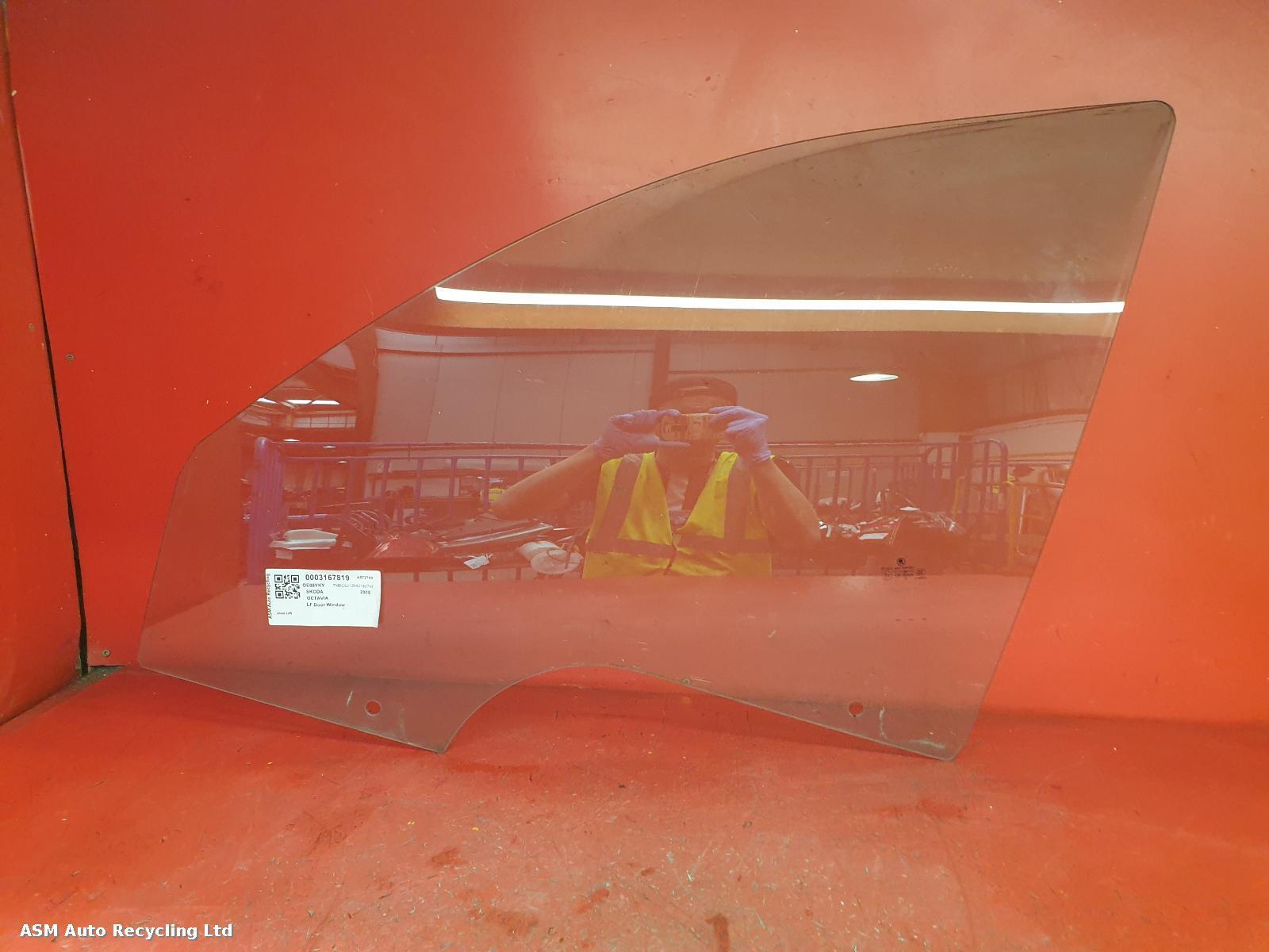 View Auto part LF Door Window Skoda Octavia 2008