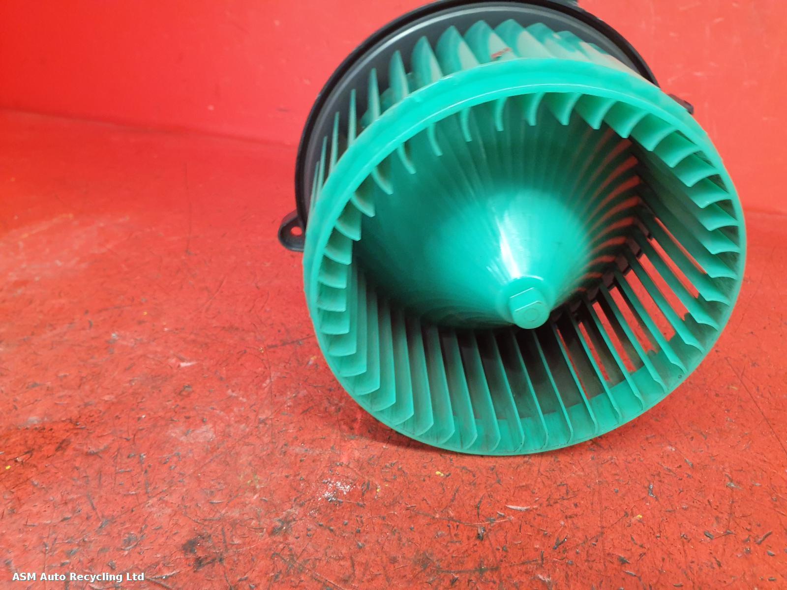 View Auto part Heater Motor/Assembly Vauxhall Insignia 2012