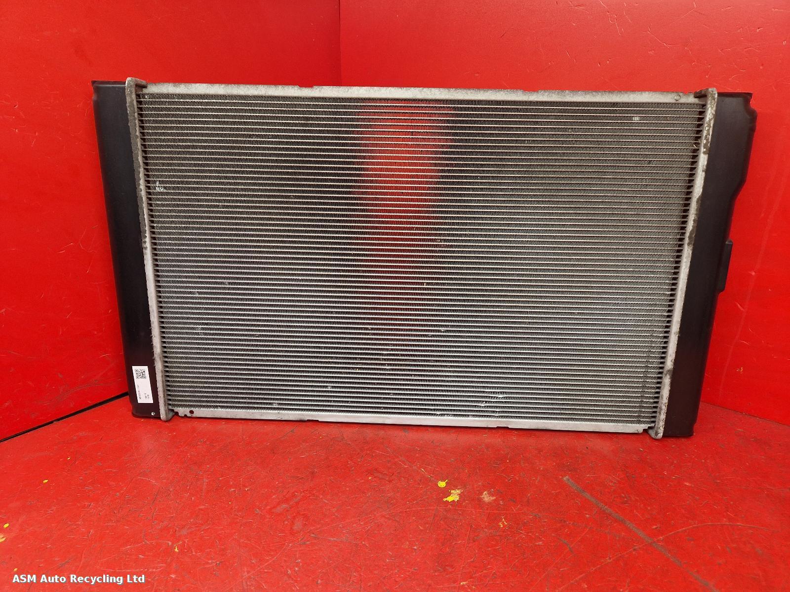 View Auto part Radiator Toyota Auris 2015