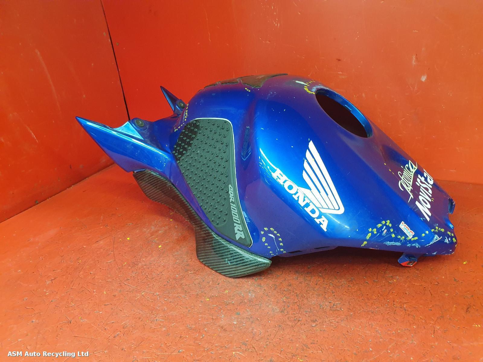 View Auto part Tank Trim Honda Cbr 1000 Rr-5 2004