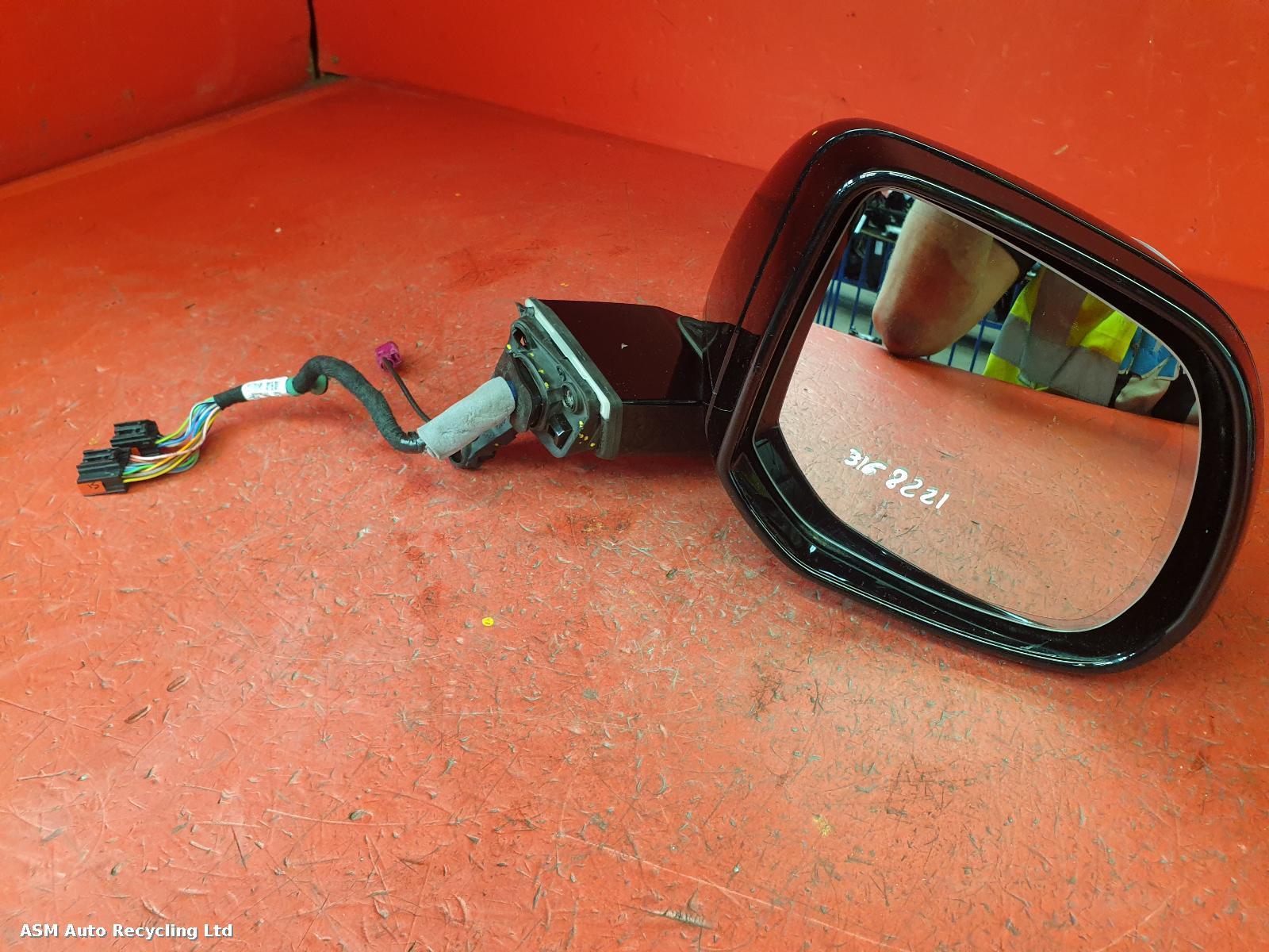 View Auto part R Door Mirror Land Rover Range Rover Sport 2024
