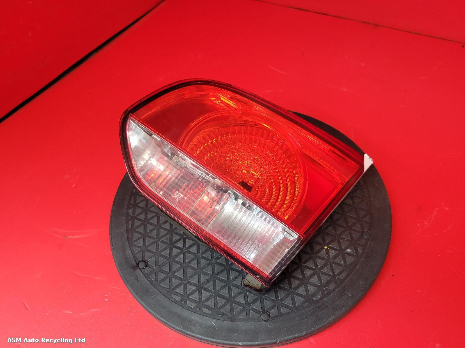View Auto part R Taillight Volkswagen Golf 2011