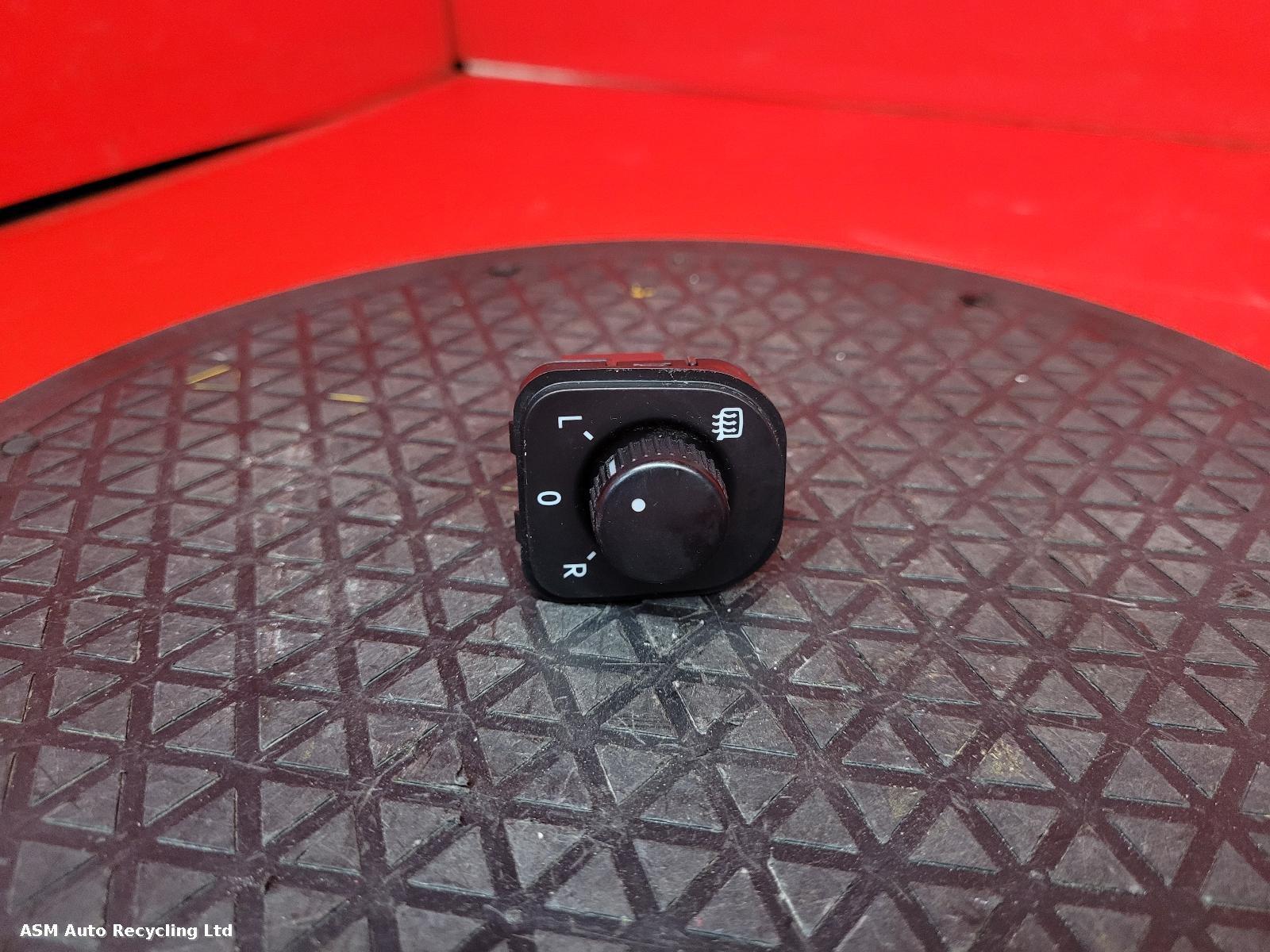 View Auto part Mirror Switch Volkswagen Golf 2011