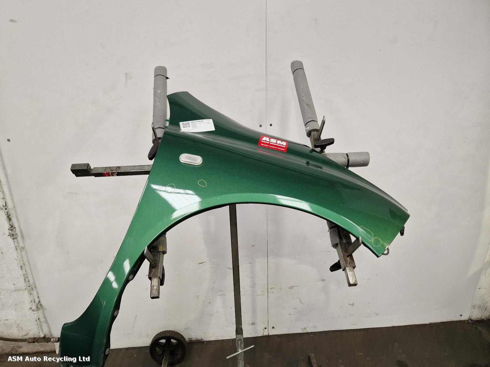View Auto part R Wing Nissan Micra 2003