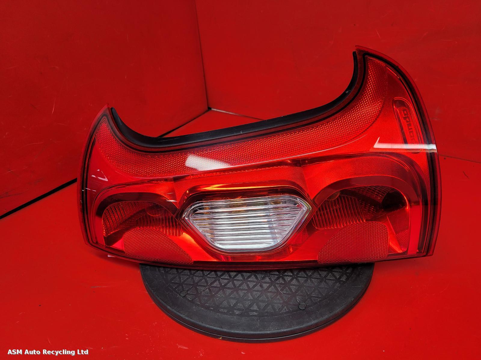 View Auto part R Taillight Fiat Panda 2015
