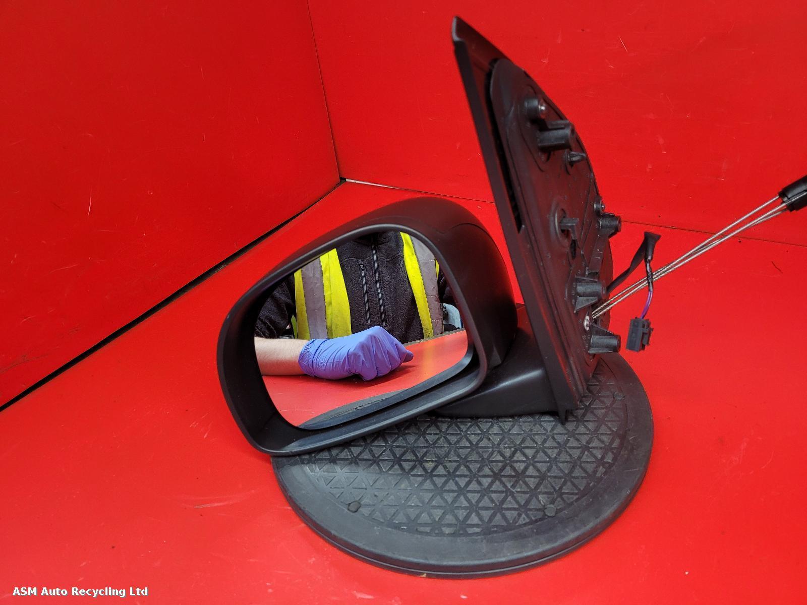 View Auto part L Door Mirror Fiat Panda 2015