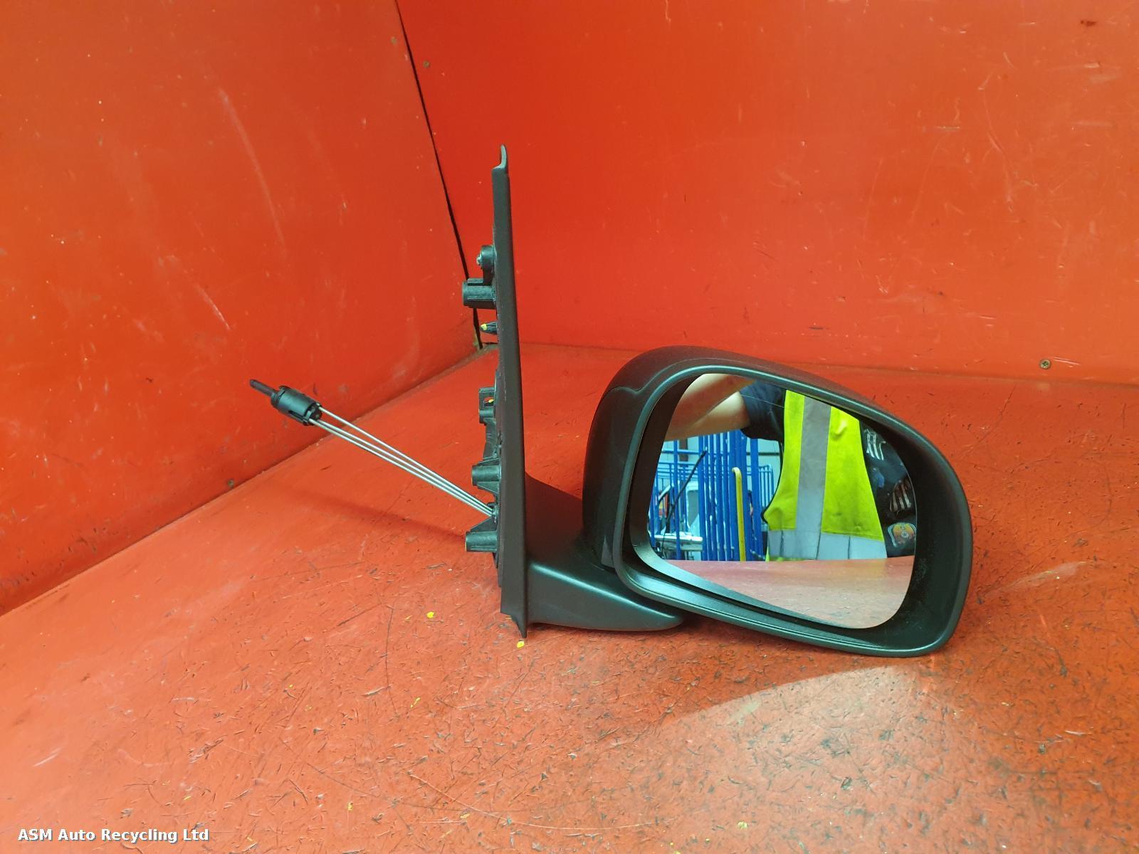 View Auto part R Door Mirror Fiat Panda 2015