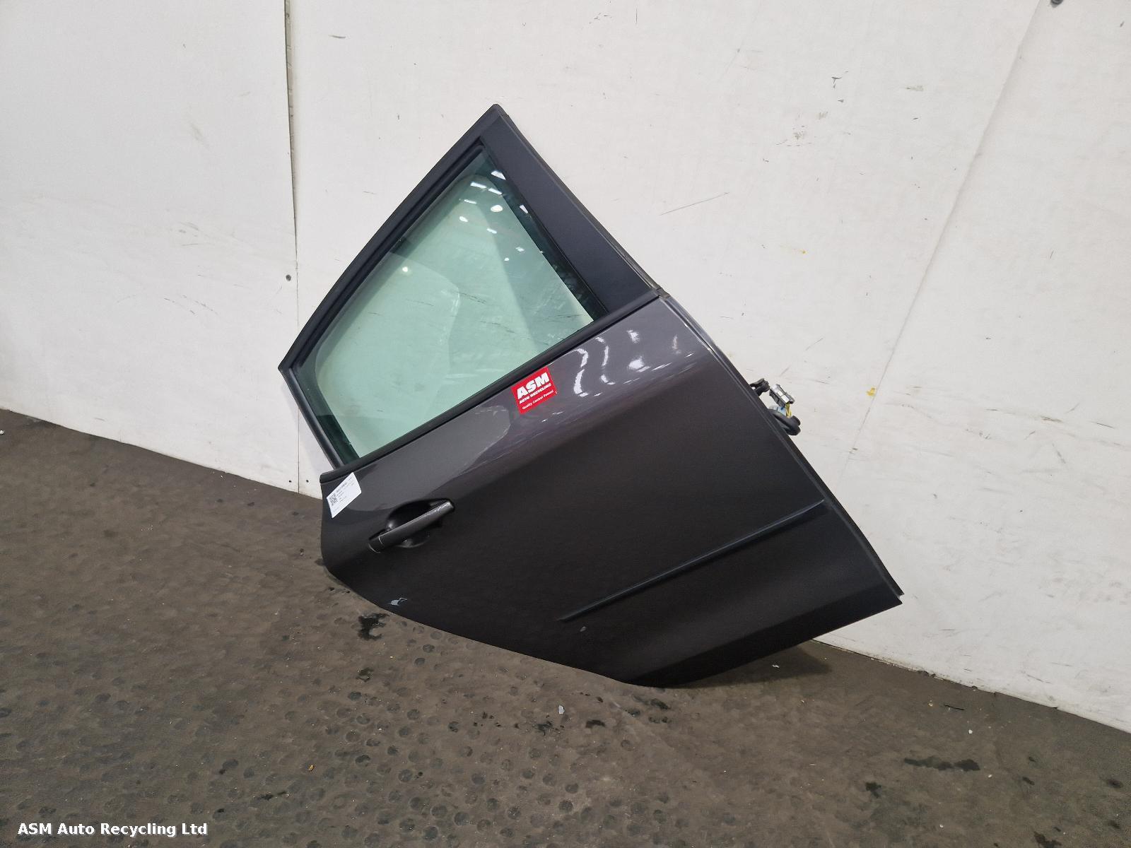 View Auto part R Rear Door Peugeot 208 2019