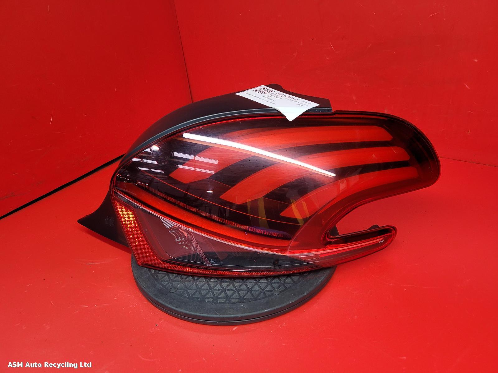 View Auto part R Taillight Peugeot 208 2019