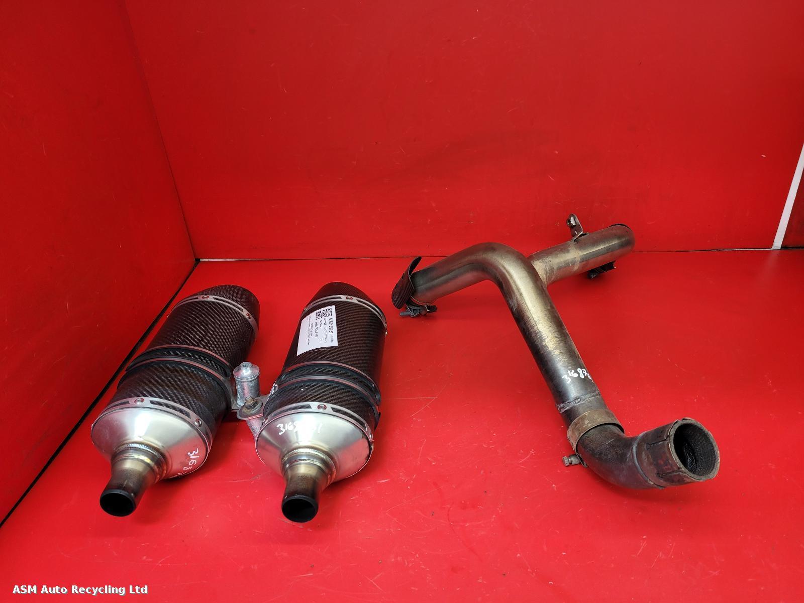 View Auto part Tail Pipe Triumph Speed Triple 1050 2011