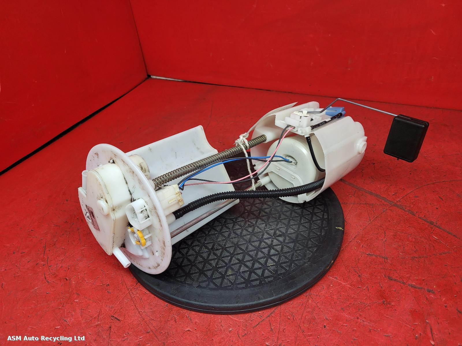 View Auto part Fuel Pump Toyota Yaris 2007