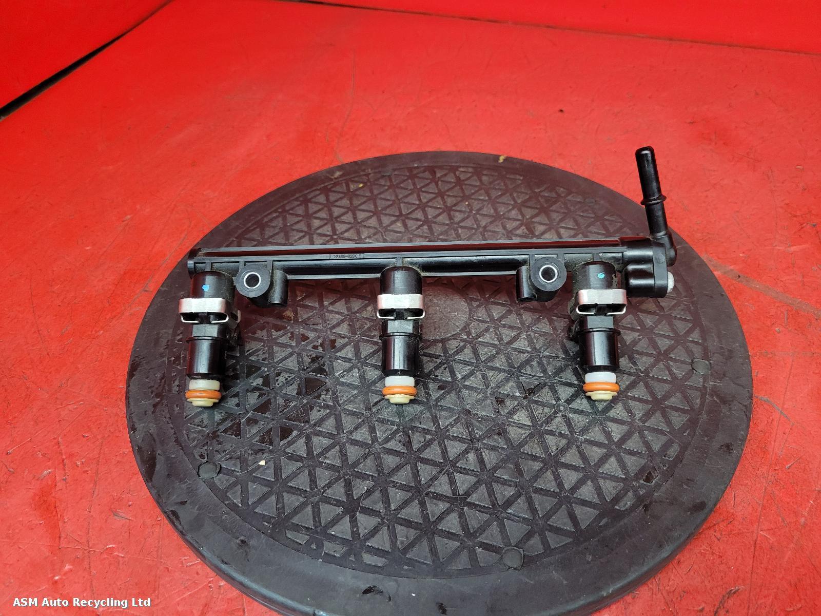View Auto part Misc Triumph Speed Triple 1050 2011