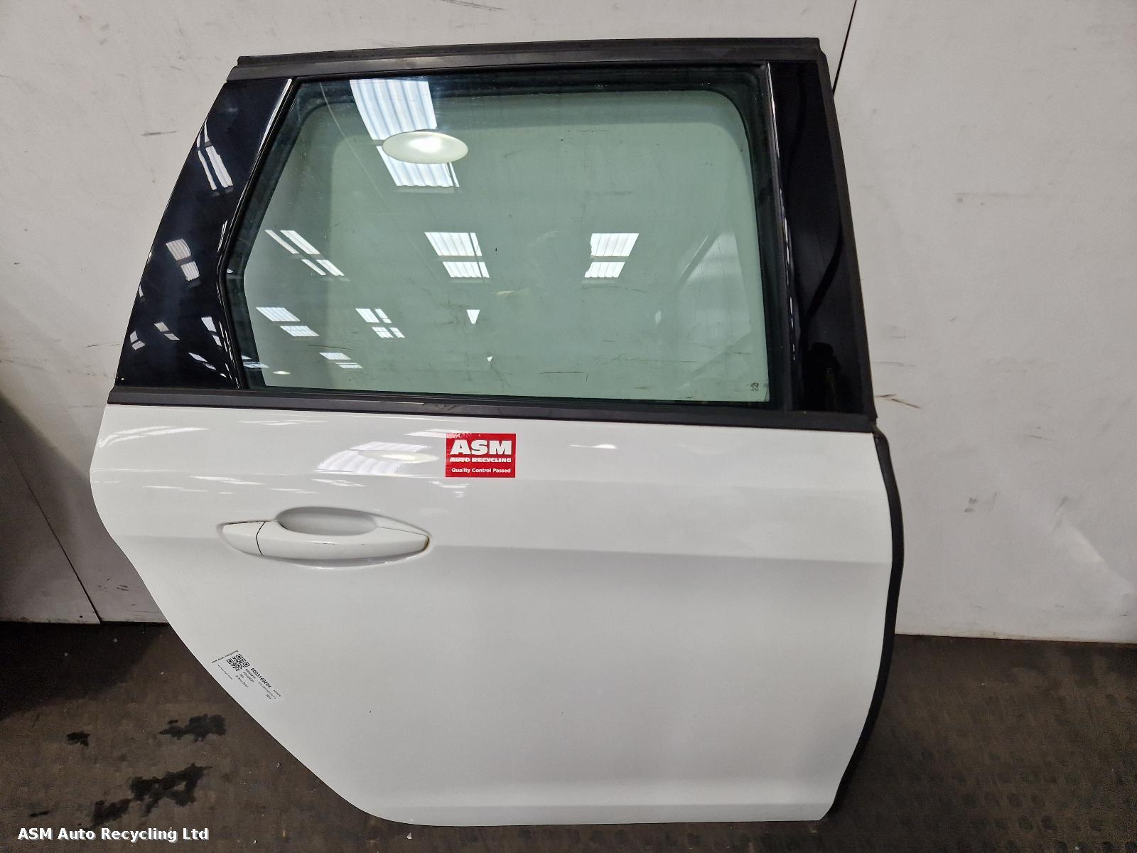 View Auto part R Rear Door Peugeot 308 2014