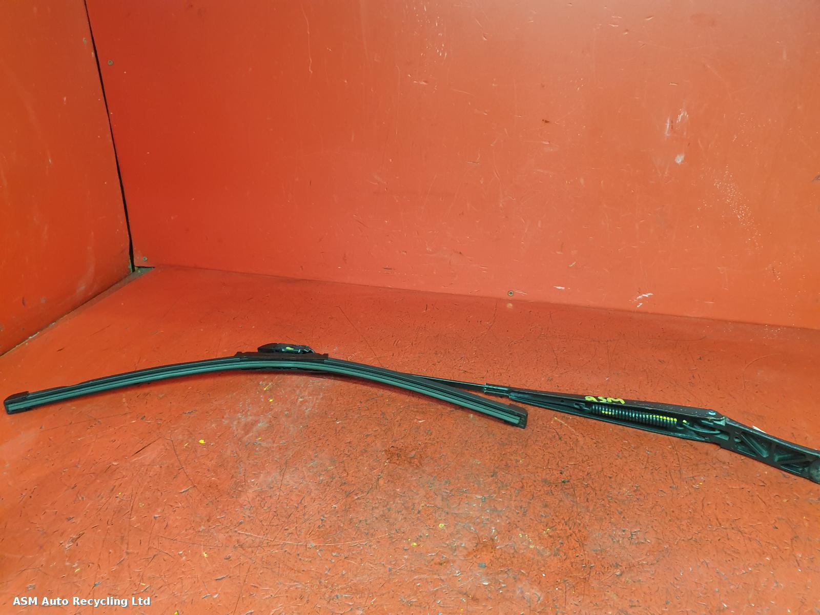 View Auto part Wiper Arm Volkswagen Touran 2009