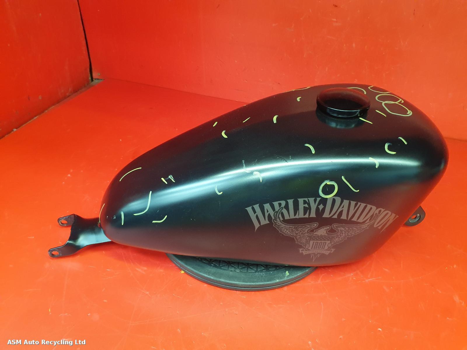 View Auto part Fuel Tank Harley Davidson Xl 883 2018