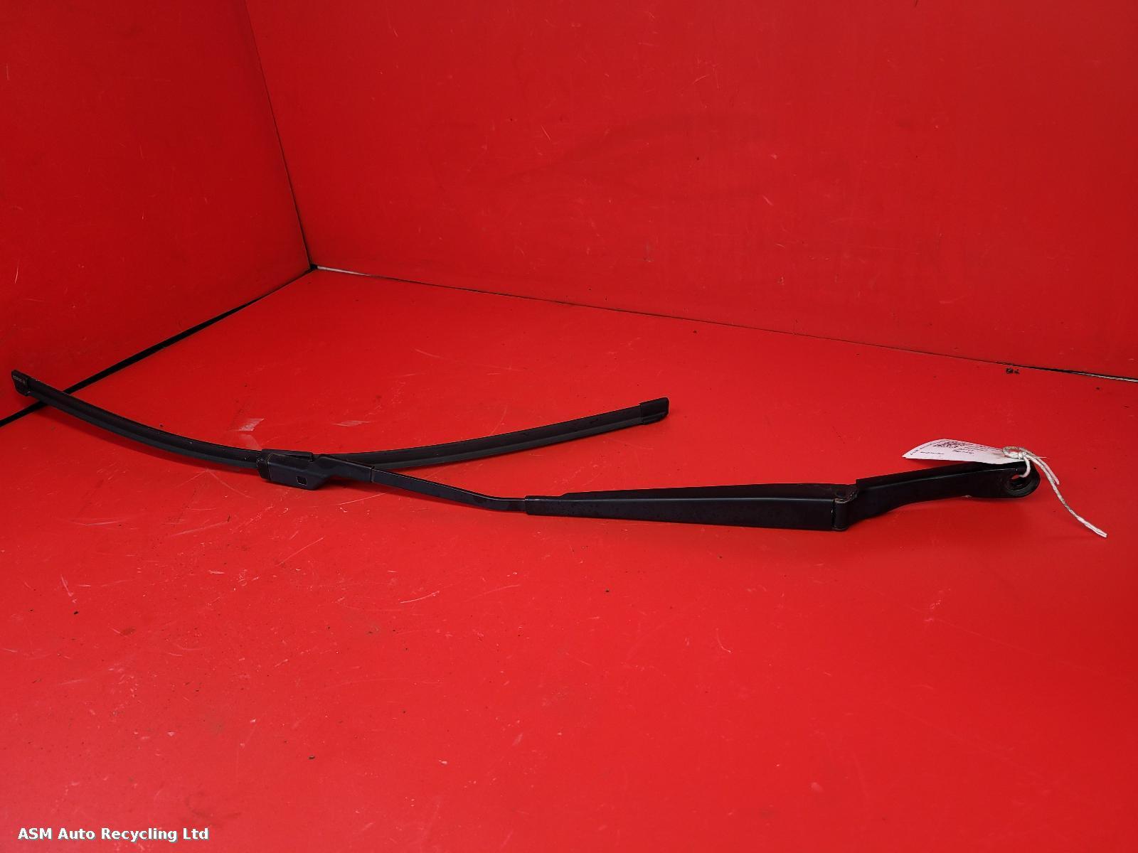 View Auto part Wiper Arm Vauxhall Astra 2012