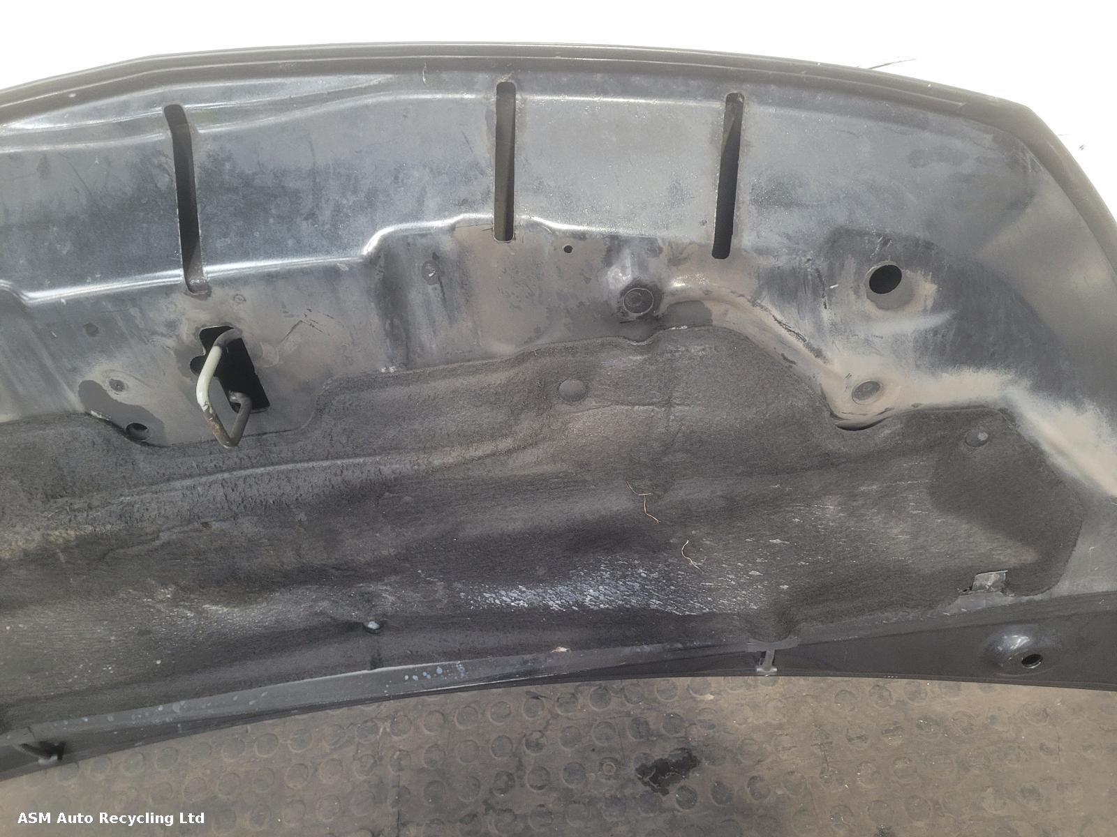 View Auto part Bonnet Vauxhall Vivaro 2015