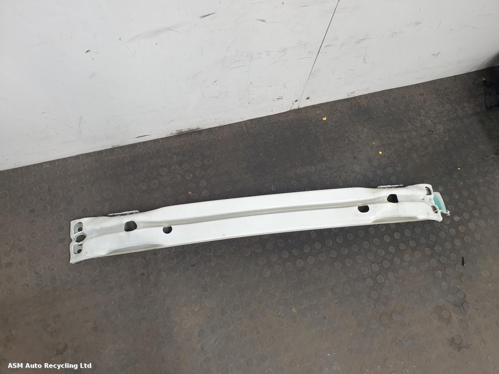 View Auto part Front Bumper Reinforcement Volvo V40 2015