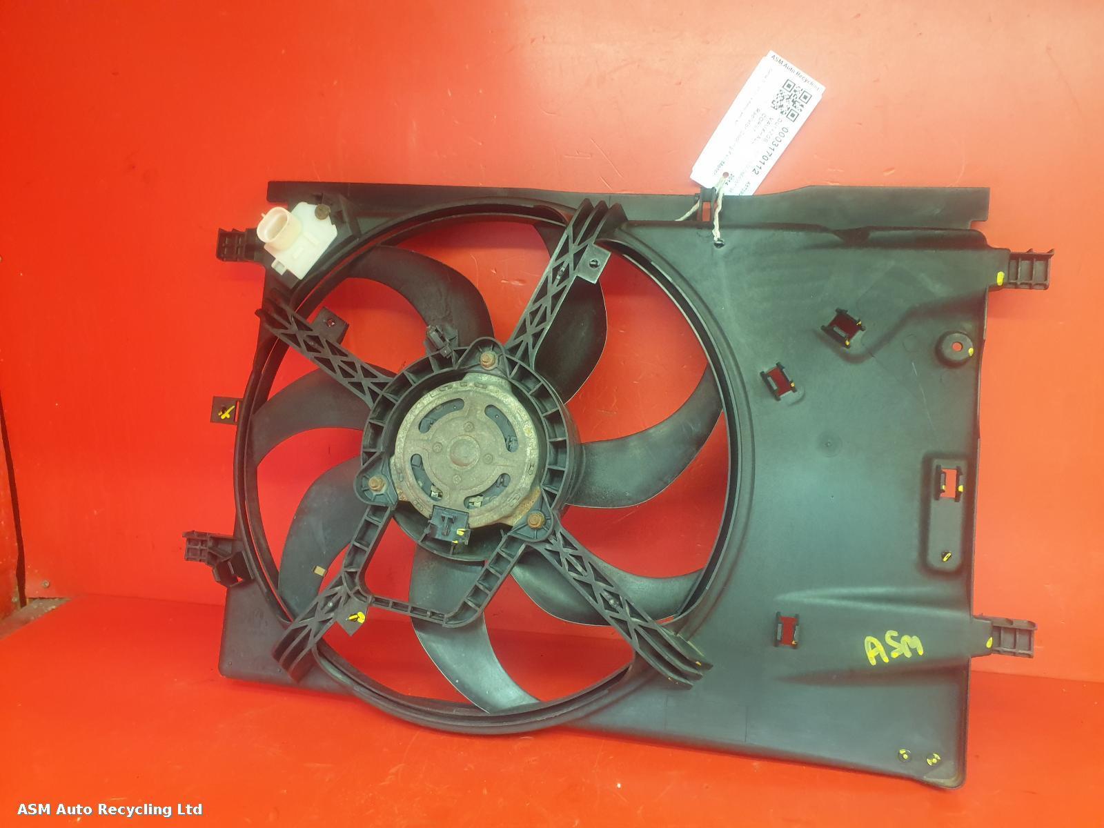 View Auto part Engine Cooling Motor Vauxhall Corsa 2014
