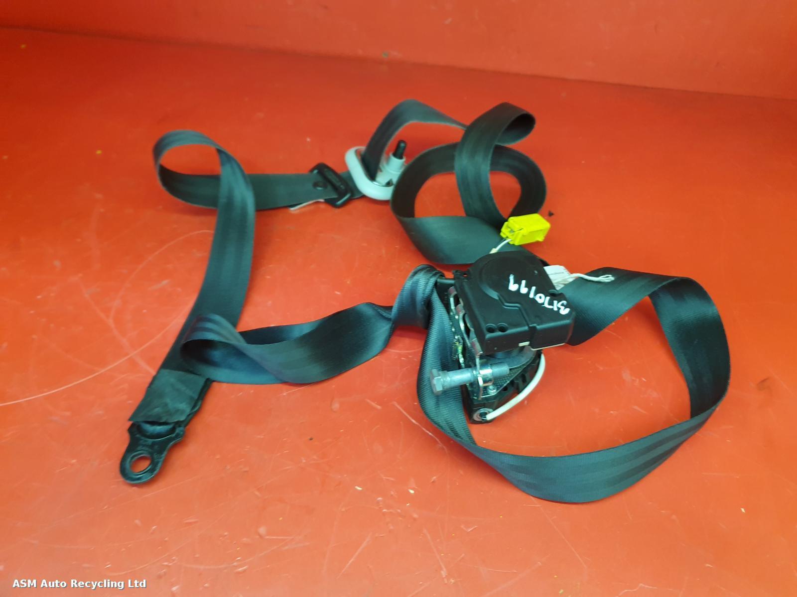 View Auto part Seat Belt Volkswagen Caddy 2009
