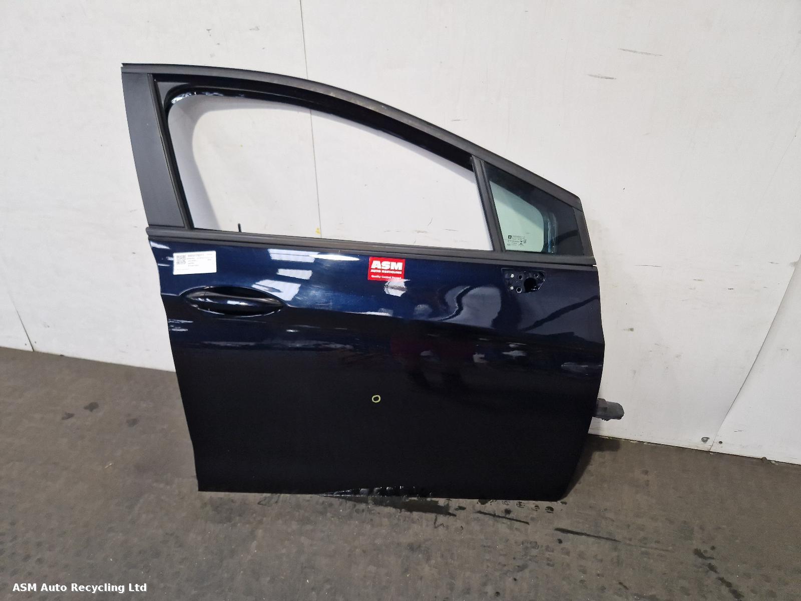 View Auto part R Front Door Vauxhall Astra 2018