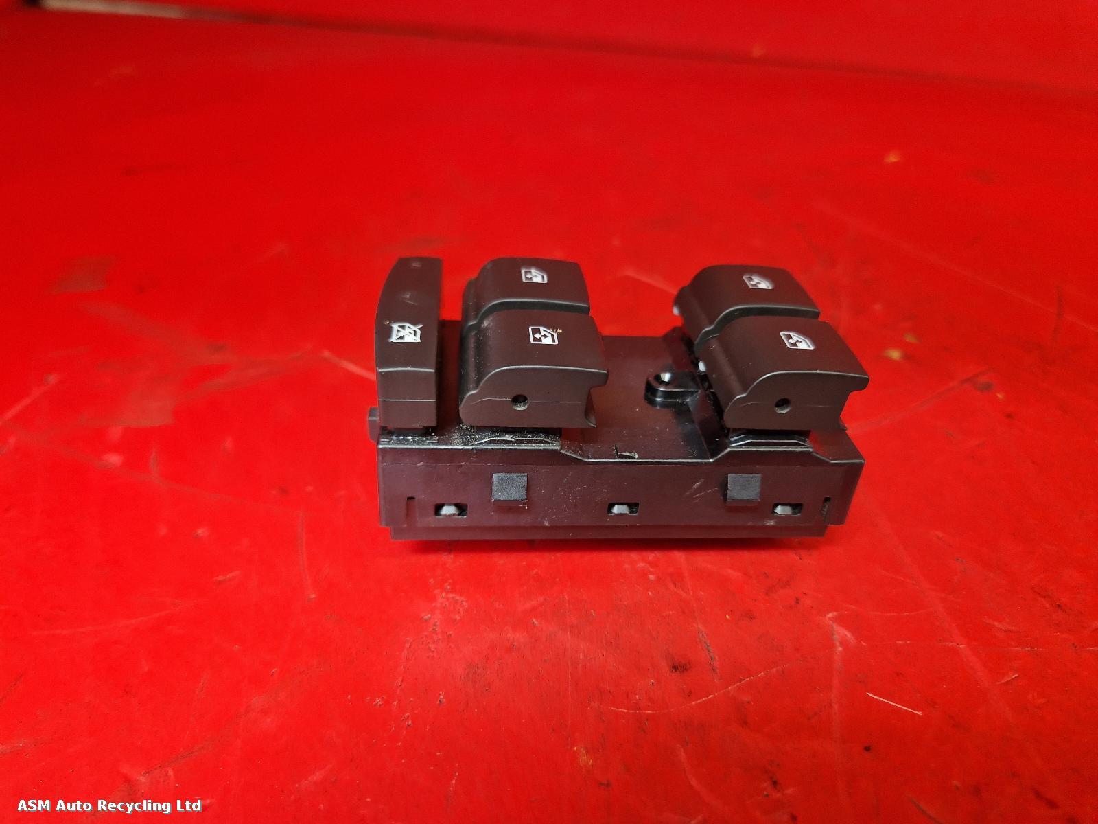 View Auto part Elect. Window Switch Vauxhall Astra 2018